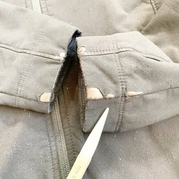 The North Face Apex black long sleeve full zip mock collar medium weight jacket - Picture 8 of 9